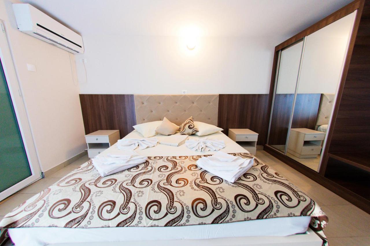 Jijo'S Hotel 马马亚 外观 照片