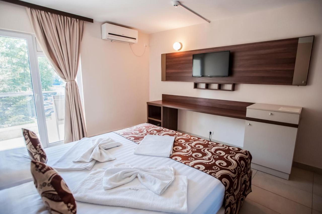 Jijo'S Hotel 马马亚 外观 照片