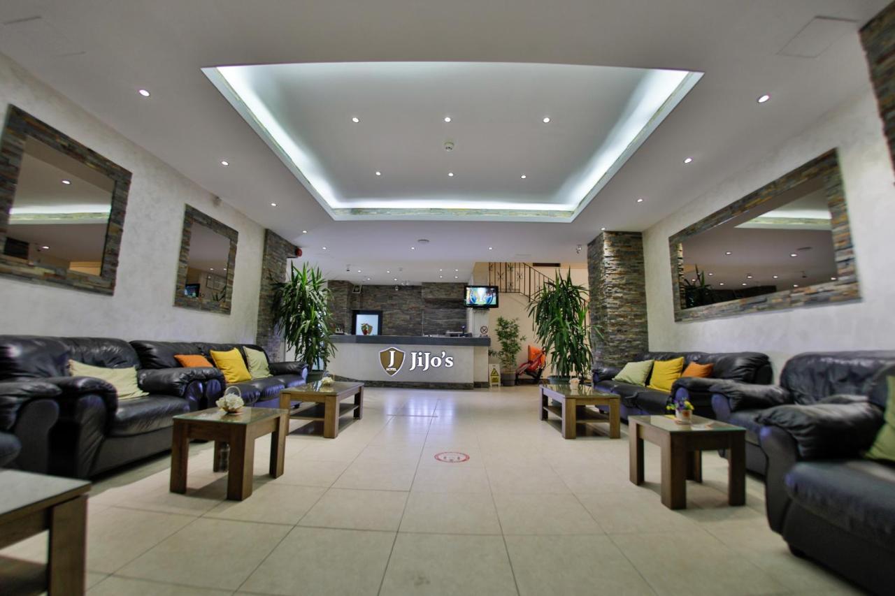 Jijo'S Hotel 马马亚 外观 照片