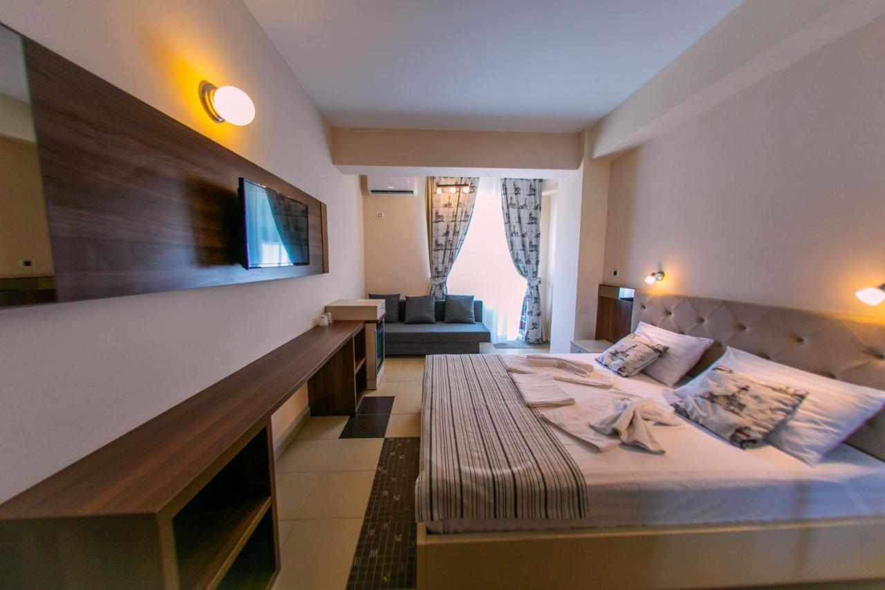 Jijo'S Hotel 马马亚 外观 照片